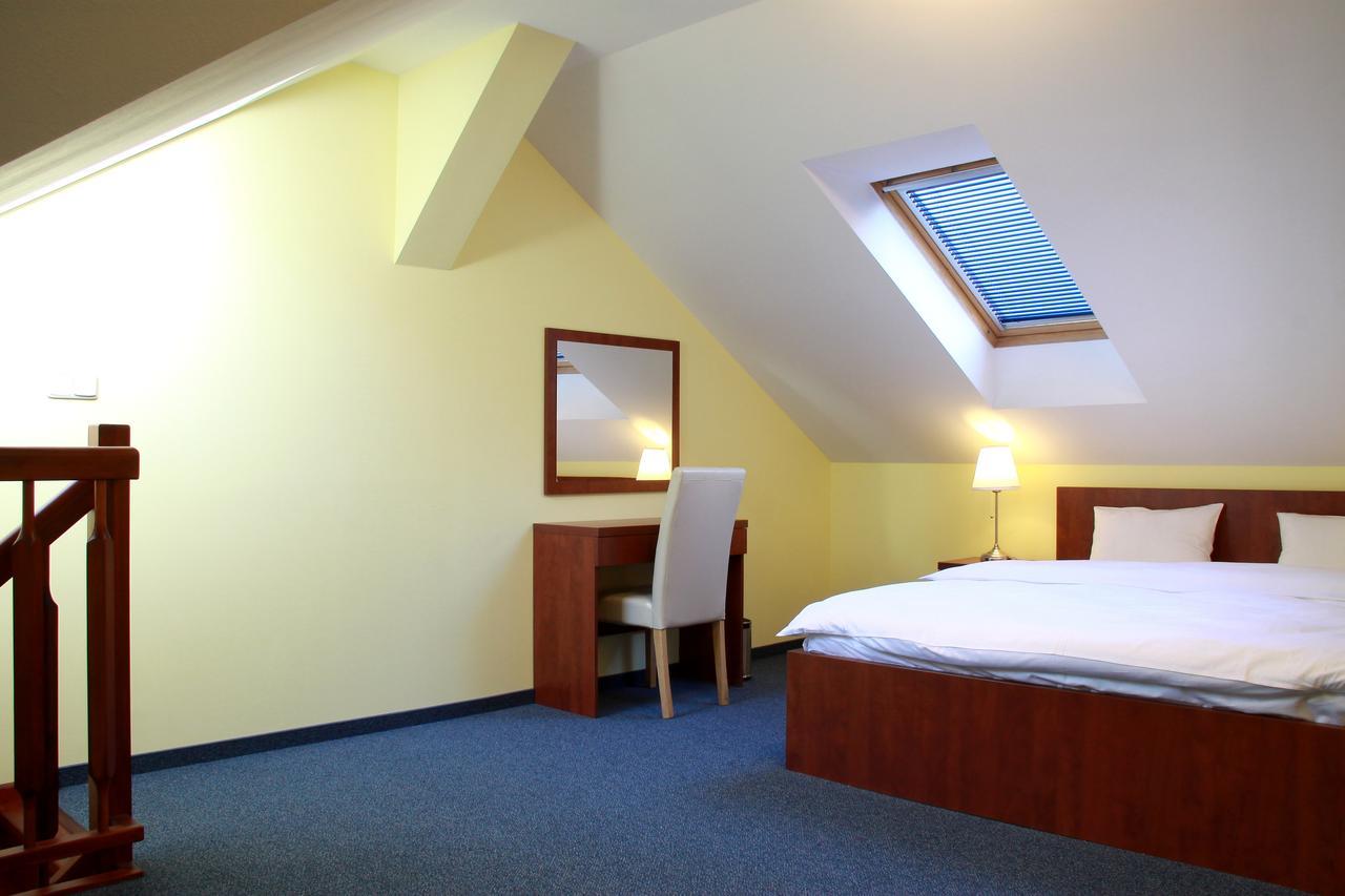 Hotel Vera 야히모프 외부 사진